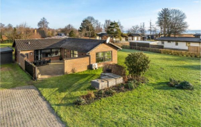 Nice Home In Rudkøbing With Kitchen, Spodsbjerg